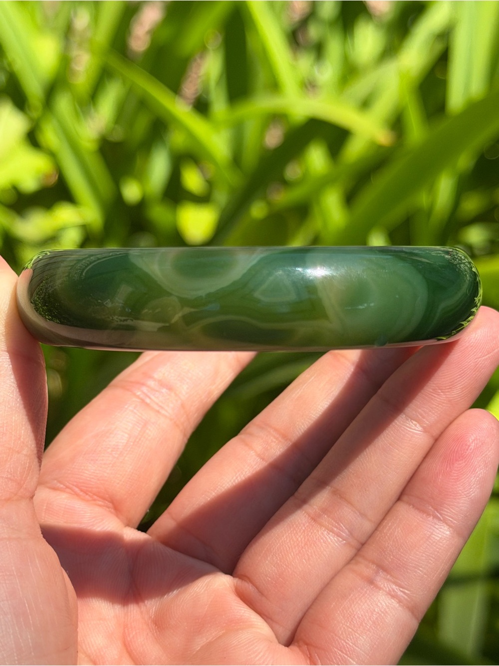 64mm inner diameter banded green‎ agate bangle 1540